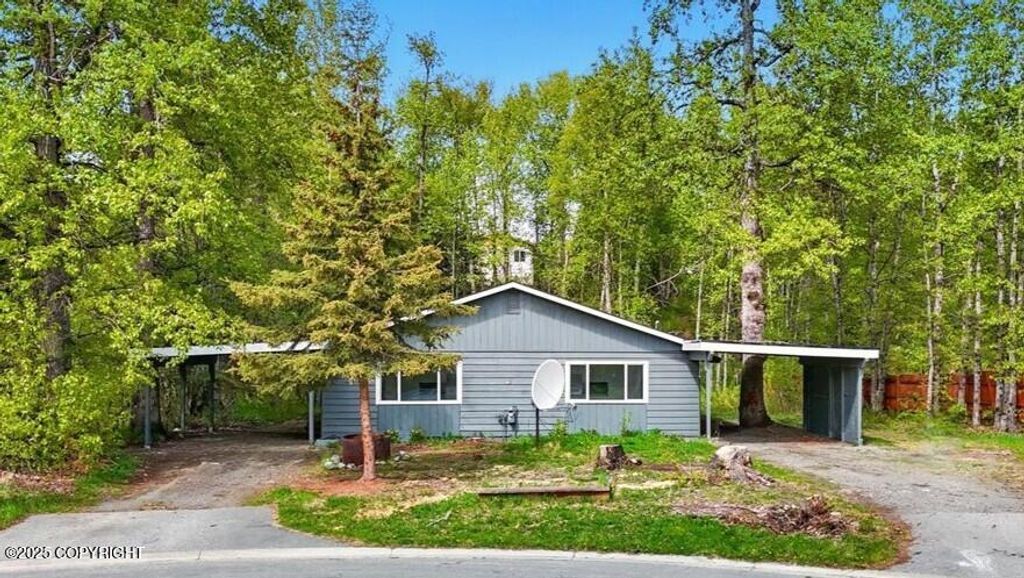 961 E Dellwood Street, Wasilla, AK 99654