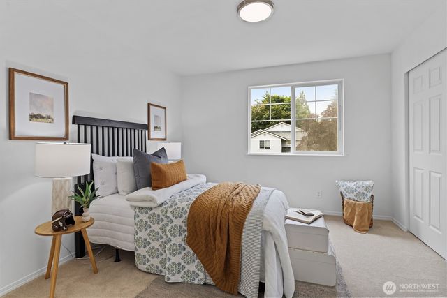 18009 15th Avenue W, Lynnwood, WA 98037