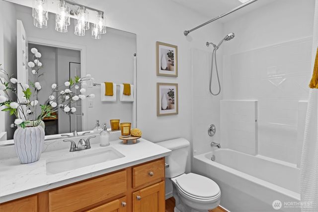 18009 15th Avenue W, Lynnwood, WA 98037