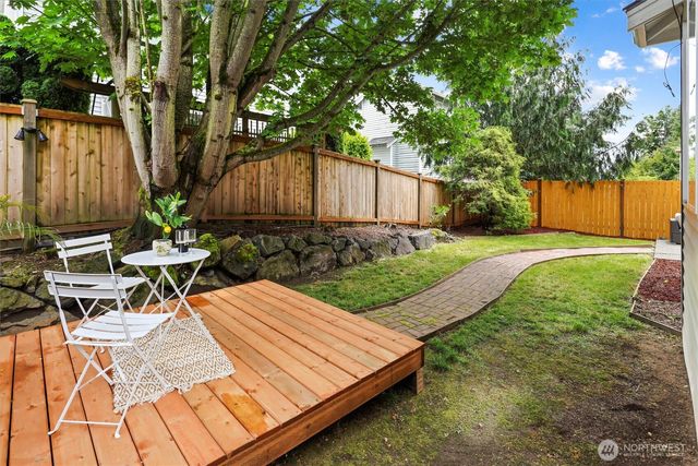 18009 15th Avenue W, Lynnwood, WA 98037