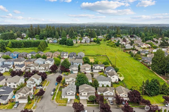 18009 15th Avenue W, Lynnwood, WA 98037
