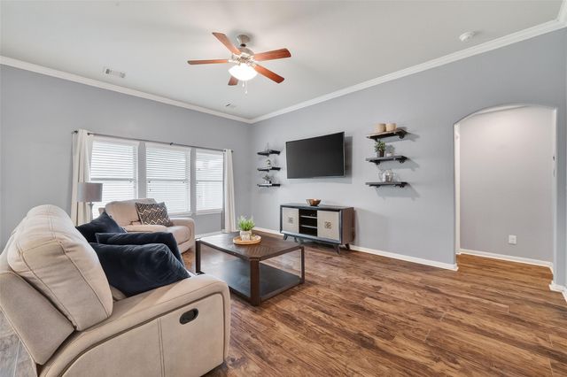 11 Coconut Palms Court, Manvel, TX 77578