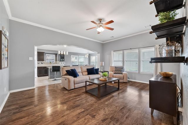 11 Coconut Palms Court, Manvel, TX 77578