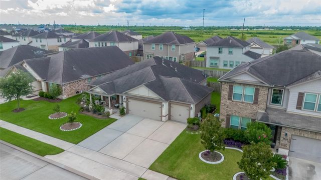 11 Coconut Palms Court, Manvel, TX 77578