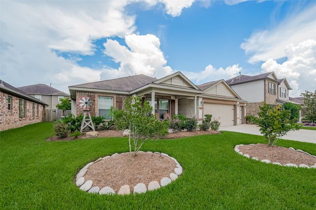 11 Coconut Palms Court, Manvel, TX 77578