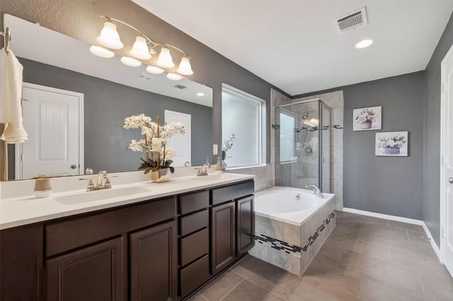 11 Coconut Palms Court, Manvel, TX 77578