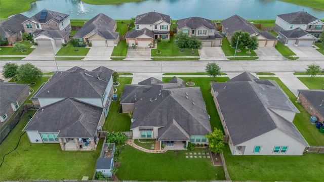 11 Coconut Palms Court, Manvel, TX 77578