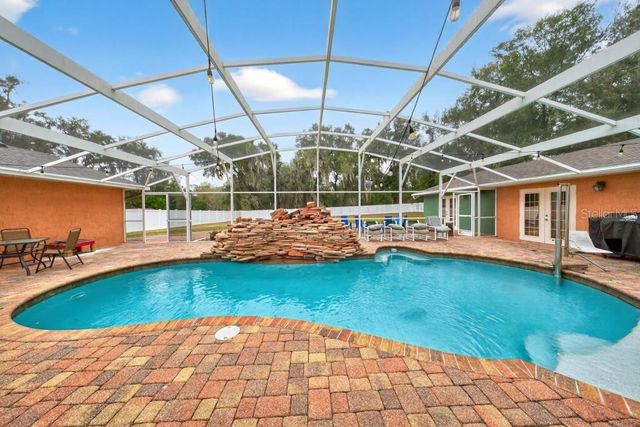 746 W WASHINGTON AVENUE W, Lake Helen, FL 32744