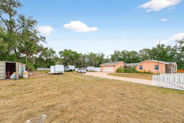 746 W WASHINGTON AVENUE W, Lake Helen, FL 32744