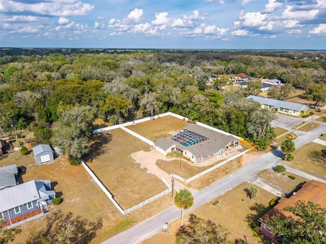746 W WASHINGTON AVENUE W, Lake Helen, FL 32744