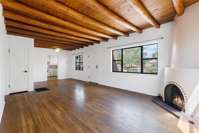 1445 Santa Cruz Drive, Santa Fe, NM 87505