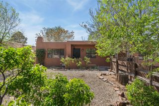 1445 Santa Cruz Drive, Santa Fe, NM 87505