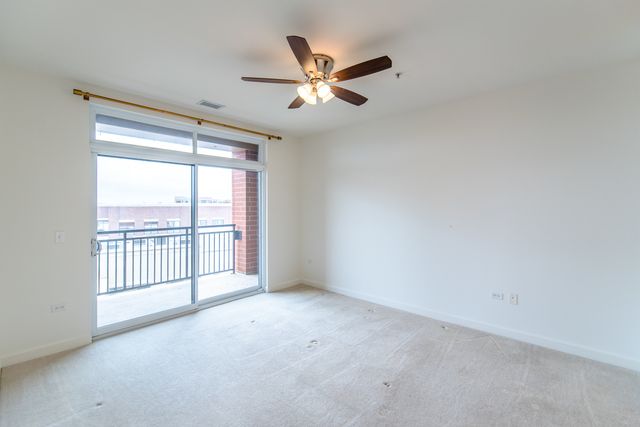 850 Village Center Drive 306, Burr Ridge, IL 60527