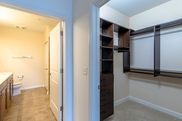 850 Village Center Drive 306, Burr Ridge, IL 60527