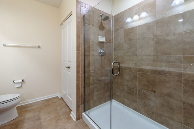 850 Village Center Drive 306, Burr Ridge, IL 60527