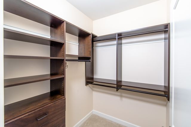 850 Village Center Drive 306, Burr Ridge, IL 60527