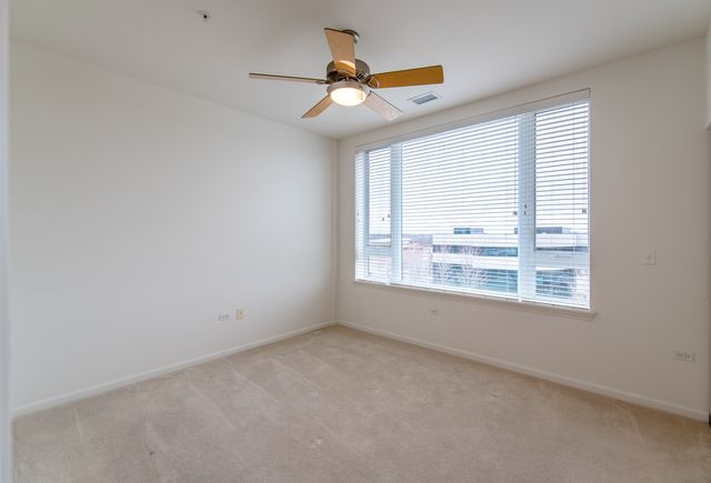 850 Village Center Drive 306, Burr Ridge, IL 60527