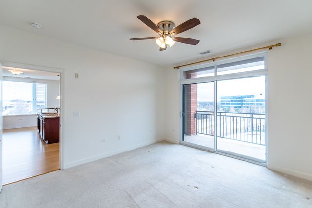 850 Village Center Drive 306, Burr Ridge, IL 60527