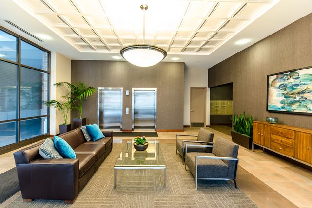 850 Village Center Drive 306, Burr Ridge, IL 60527