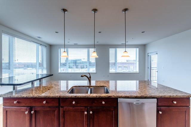 850 Village Center Drive 306, Burr Ridge, IL 60527