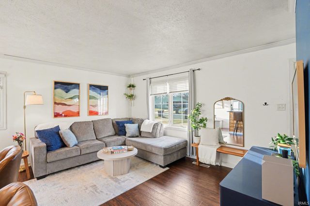 1307 Byron Drive, South Bend, IN 46614