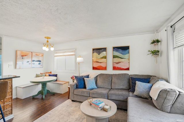 1307 Byron Drive, South Bend, IN 46614