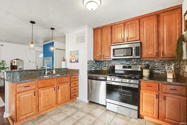 1307 Byron Drive, South Bend, IN 46614