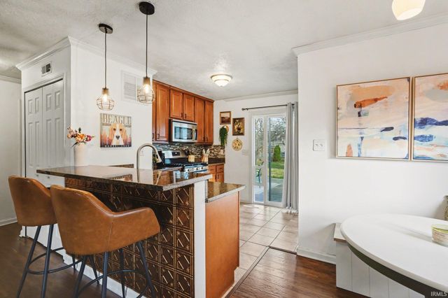 1307 Byron Drive, South Bend, IN 46614