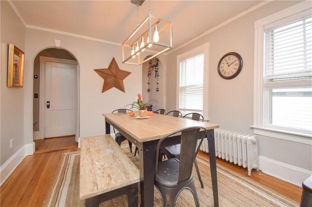 16 Vaughan Avenue 2, Newport, RI 02840