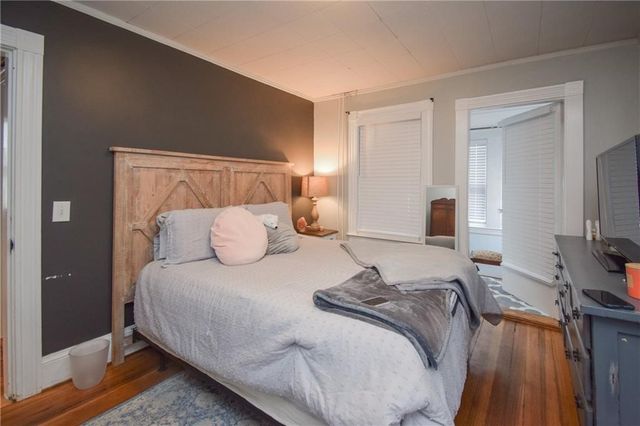 16 Vaughan Avenue 2, Newport, RI 02840