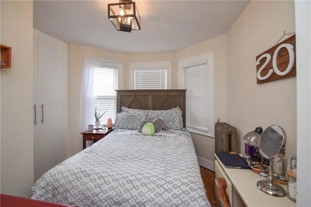 16 Vaughan Avenue 2, Newport, RI 02840