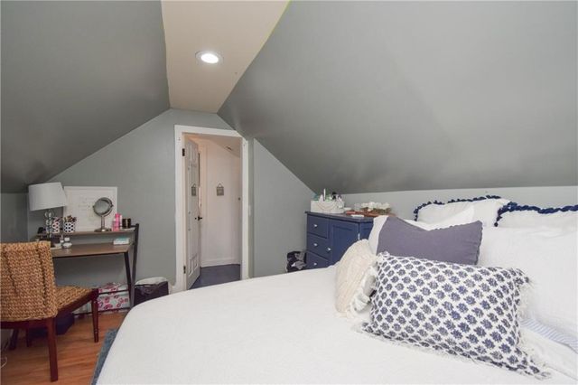 16 Vaughan Avenue 2, Newport, RI 02840