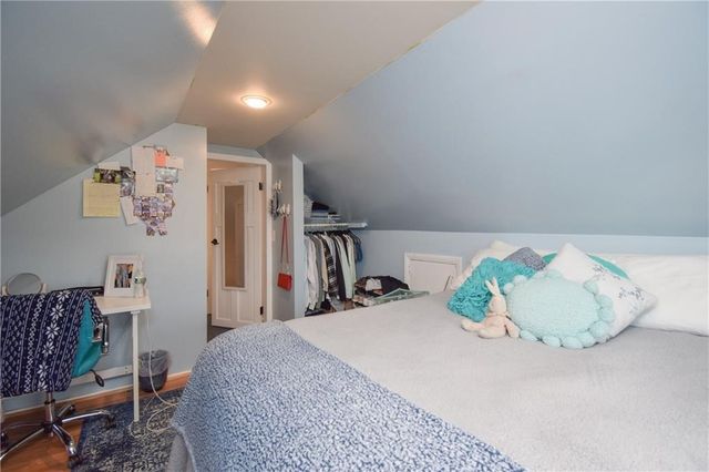 16 Vaughan Avenue 2, Newport, RI 02840