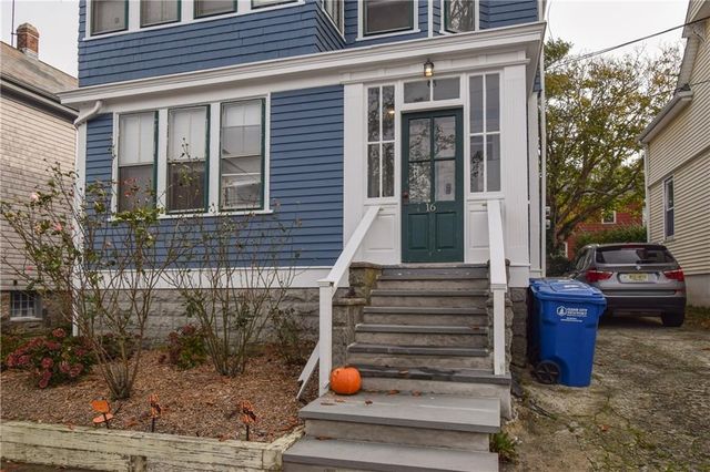 16 Vaughan Avenue 2, Newport, RI 02840