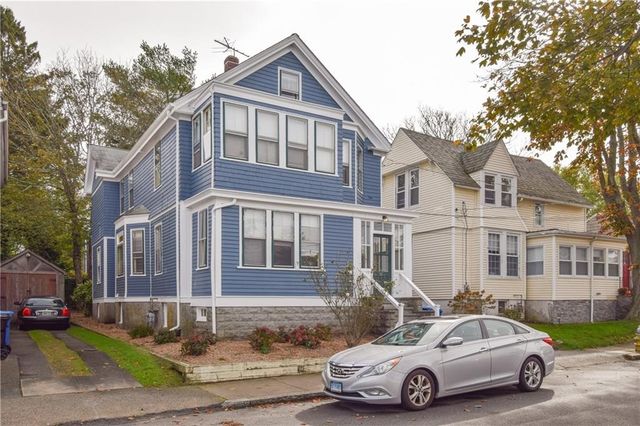 16 Vaughan Avenue 2, Newport, RI 02840