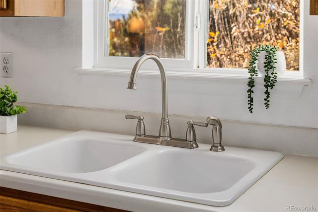 611 Branding Iron Lane, Castle Rock, CO 80104