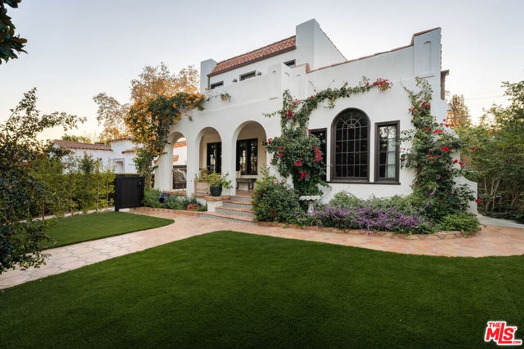 1935 N Catalina Street, Los Angeles, CA 90027