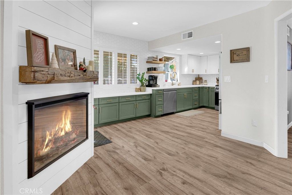 Image 6 of property listing at 1118 Golf, Paso Robles, CA 93446