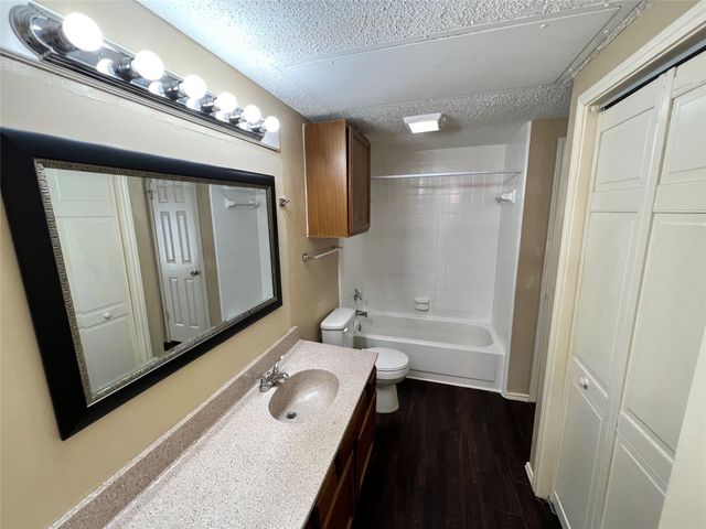 9601 Forest Lane 516, Dallas, TX 75243