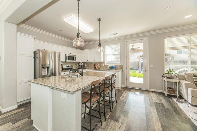 21205 Fiori Lane, Friant, CA 93626