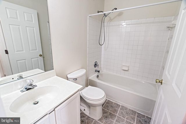 182 DARLING ST, Newark, DE 19702