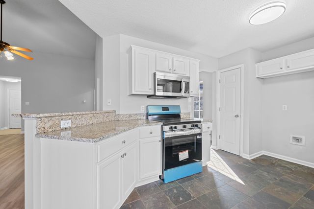 1113 W RED FERN CIR, Unincorporated, TN 38018