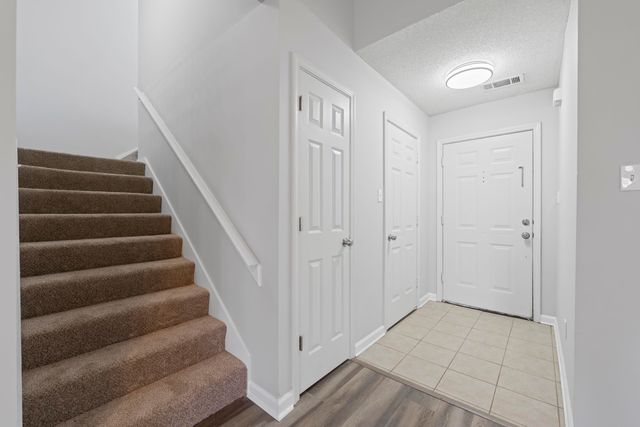 1113 W RED FERN CIR, Unincorporated, TN 38018