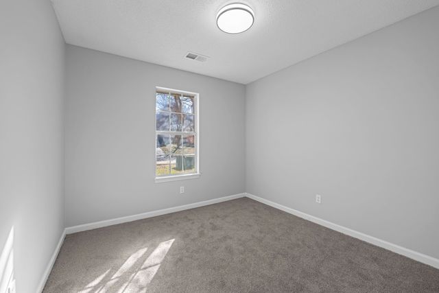 1113 W RED FERN CIR, Unincorporated, TN 38018