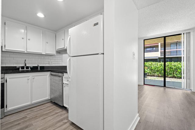 769 SE 1st Way, Deerfield Beach, FL 33441