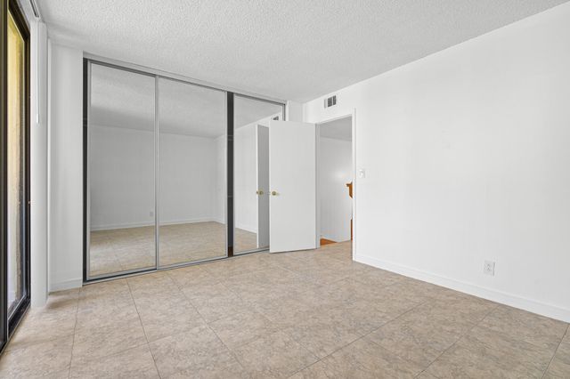 769 SE 1st Way, Deerfield Beach, FL 33441