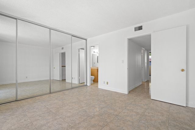 769 SE 1st Way, Deerfield Beach, FL 33441