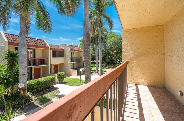 769 SE 1st Way, Deerfield Beach, FL 33441