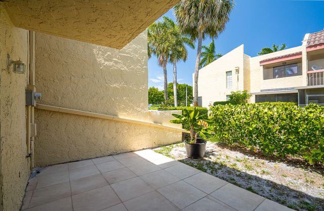 769 SE 1st Way, Deerfield Beach, FL 33441