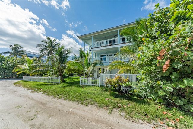 1810 E Sandpiper Road, Vero Beach, FL 32963